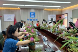 图片报：因英格兰生活习惯影响，凯恩在葡萄牙咖啡厅没给小费